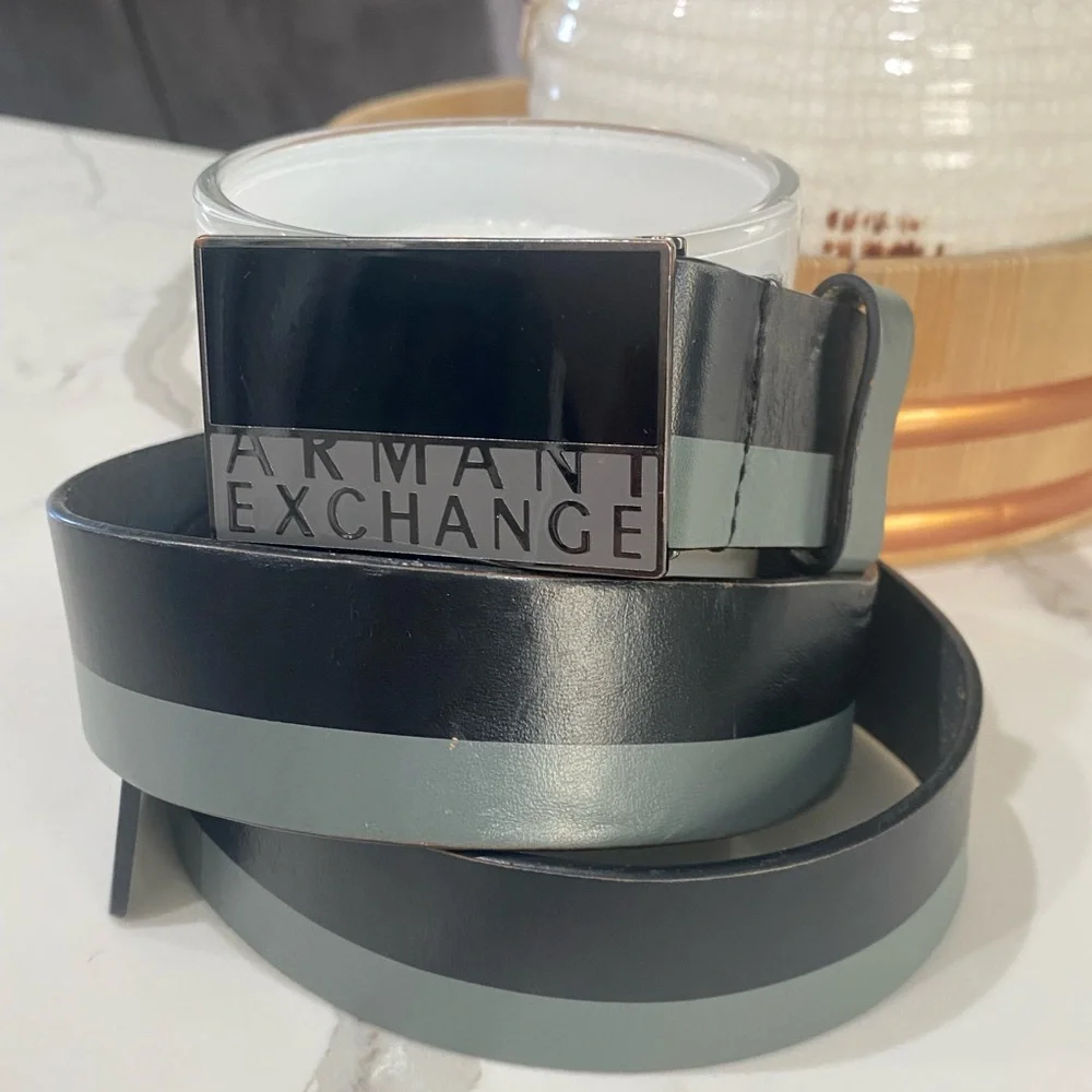 Armani Exchange Bels size 34
